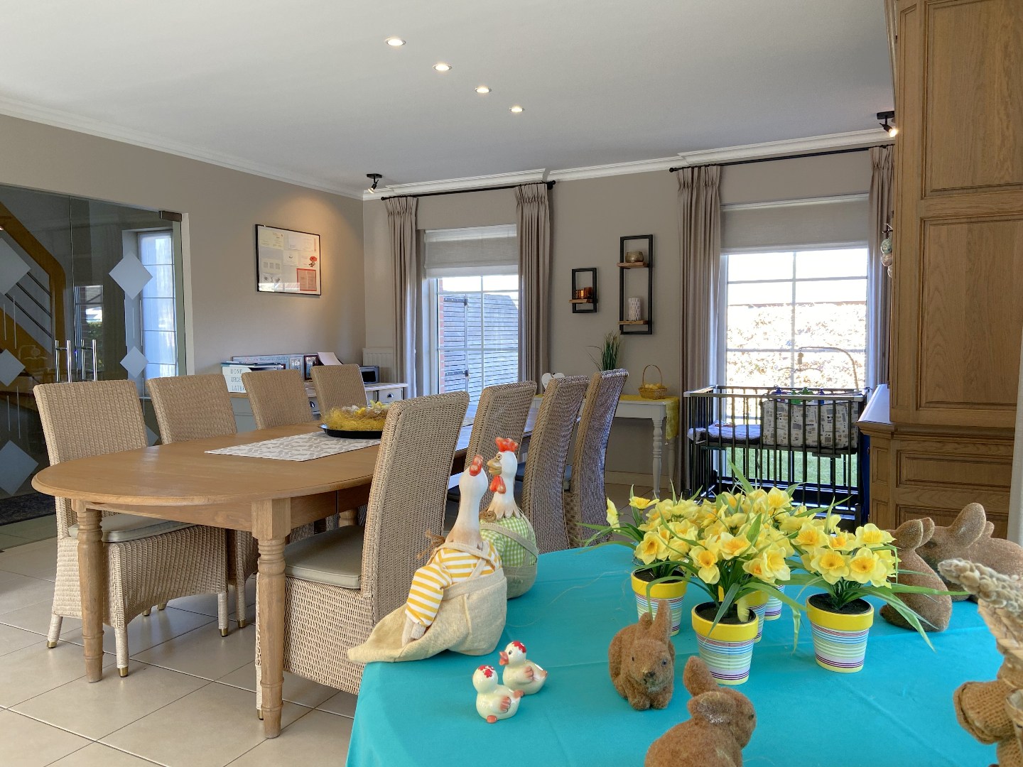 Zeer goed onderhouden ruime villa met tuin op topligging te Sint-Eloois-Vijve! 