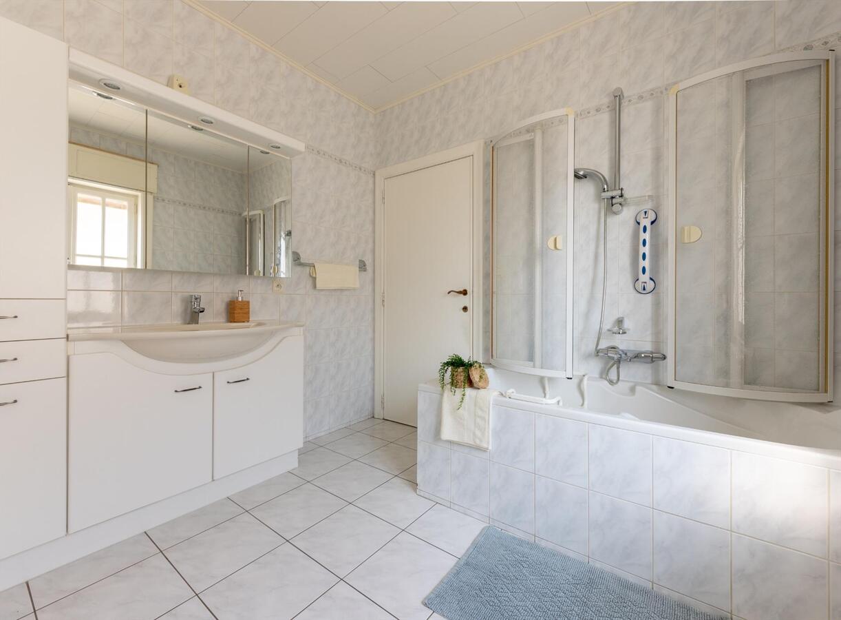 Uitstekend onderhouden villa op een perceel van 2600 m2. 