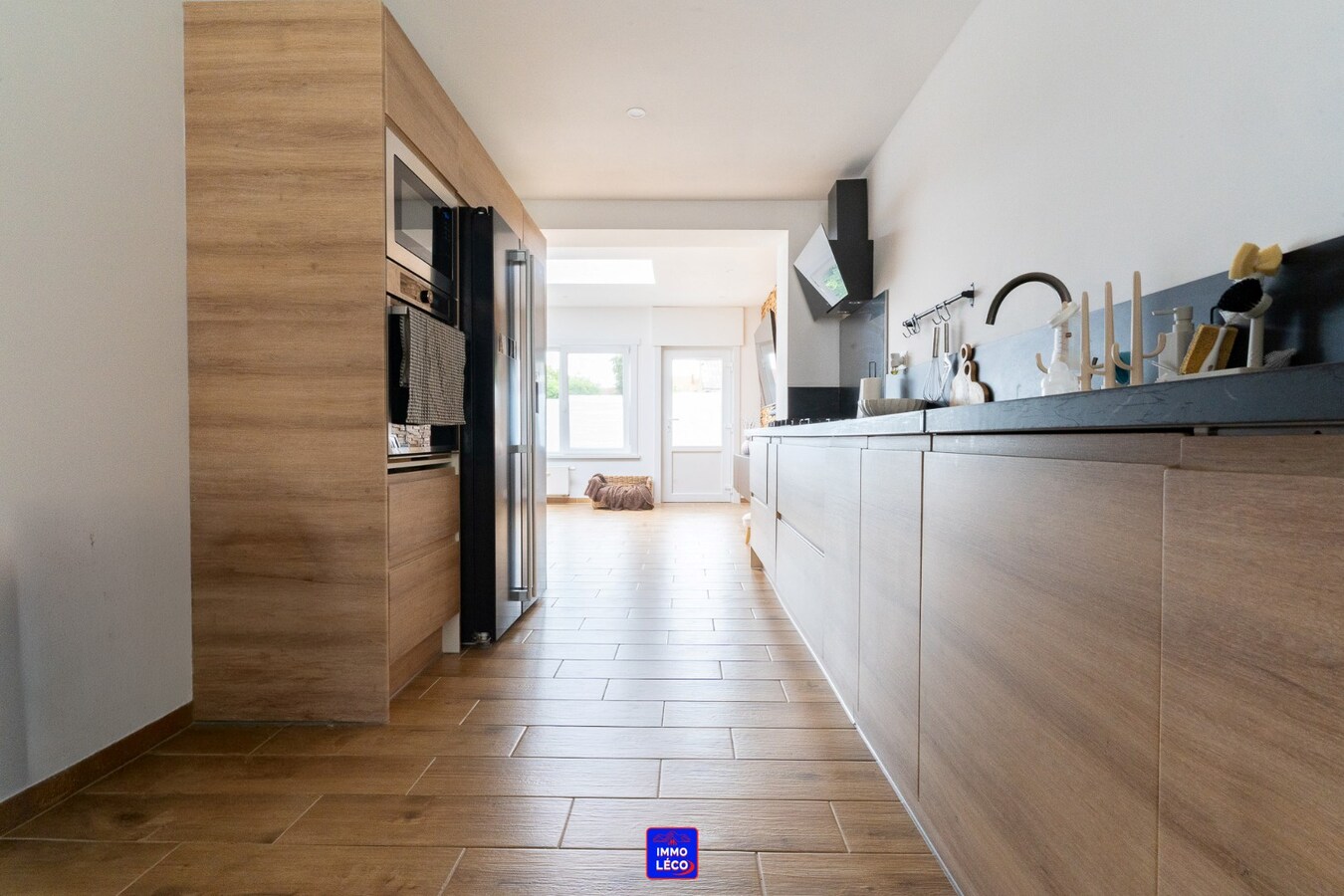 Maison entièrement rénovée avec jardin, garage 3 voitures, COUP DE COEUR ! 