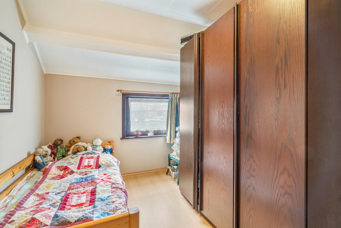 Halfopen bebouwing met terras in Christus - Koning (Stubbekwartier) 