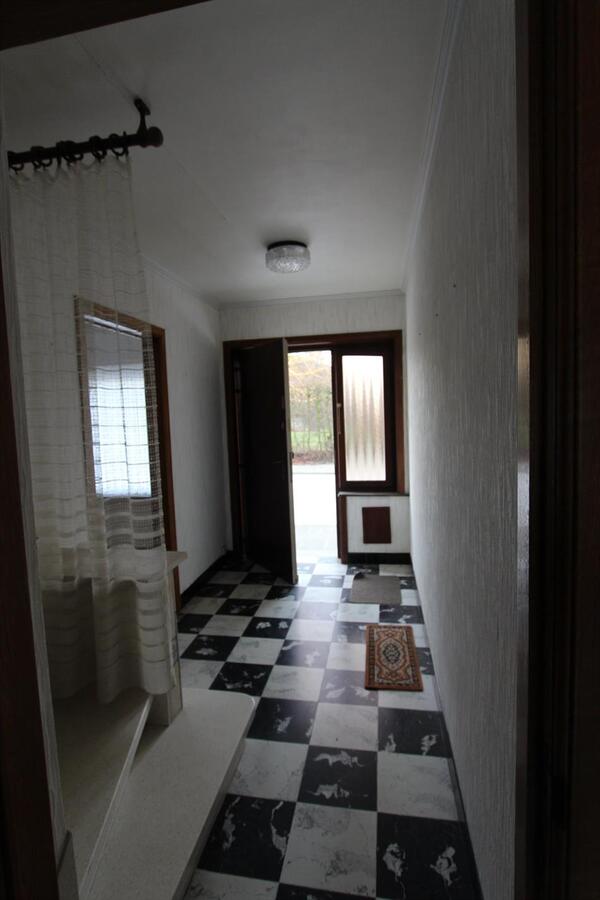 Woning met 3 slaapkamers en garage te Koekelare 