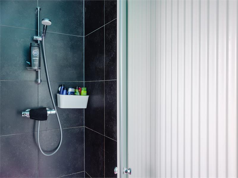 Instapklaar appartement met zicht op water. 