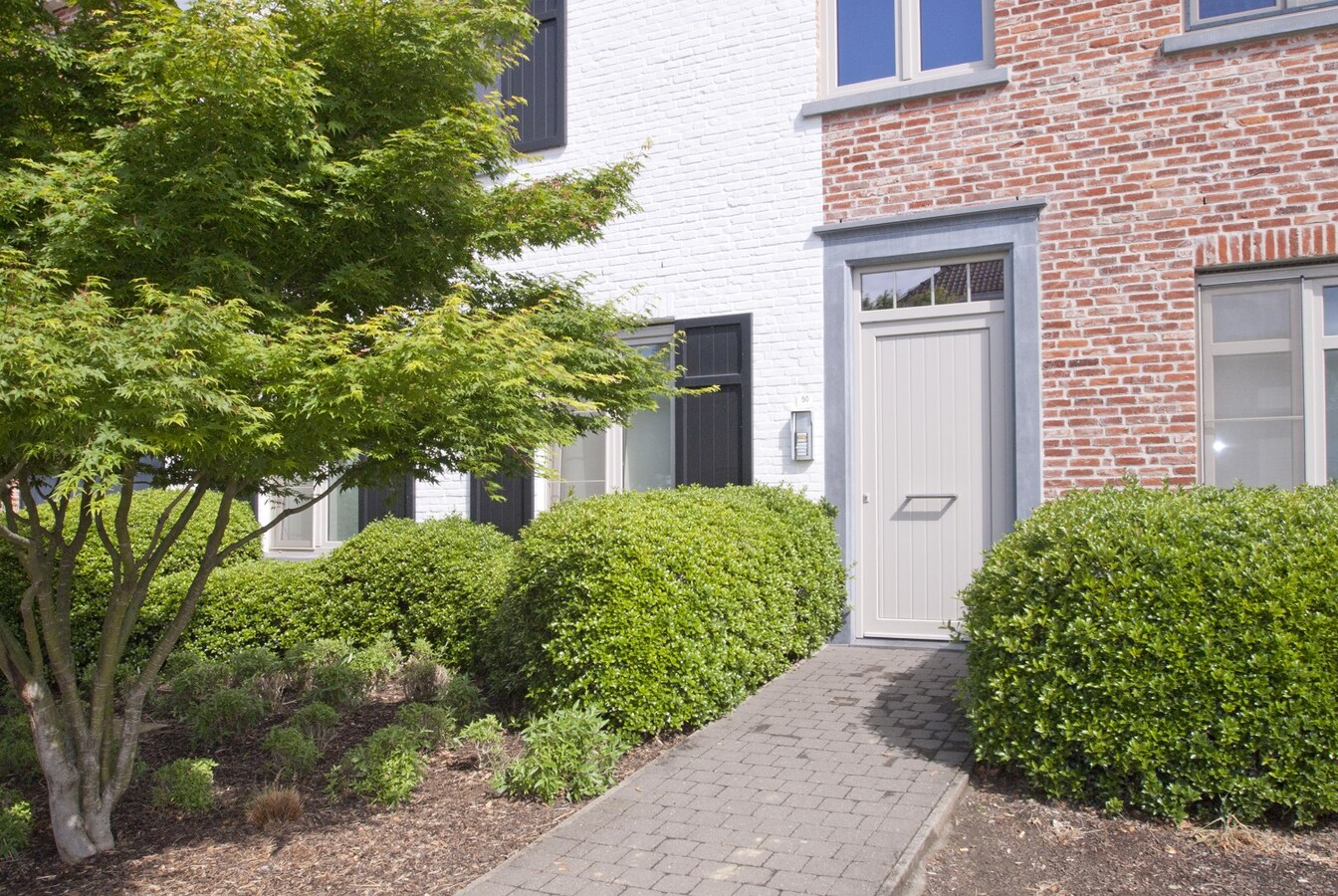 Gelijkvloersappartement met ruim terras - 2 slpks - parking 