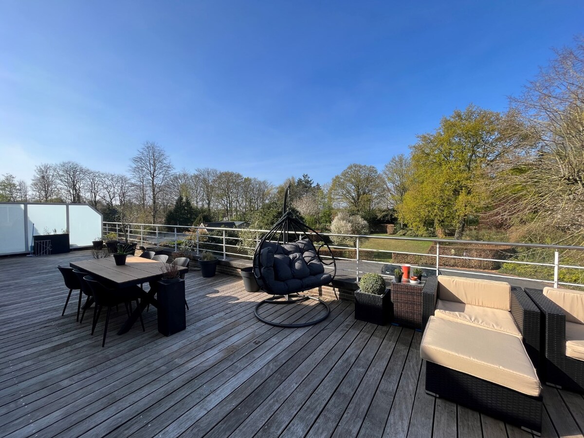 Tijdloos appartement met uitzonderlijk ruim terras 