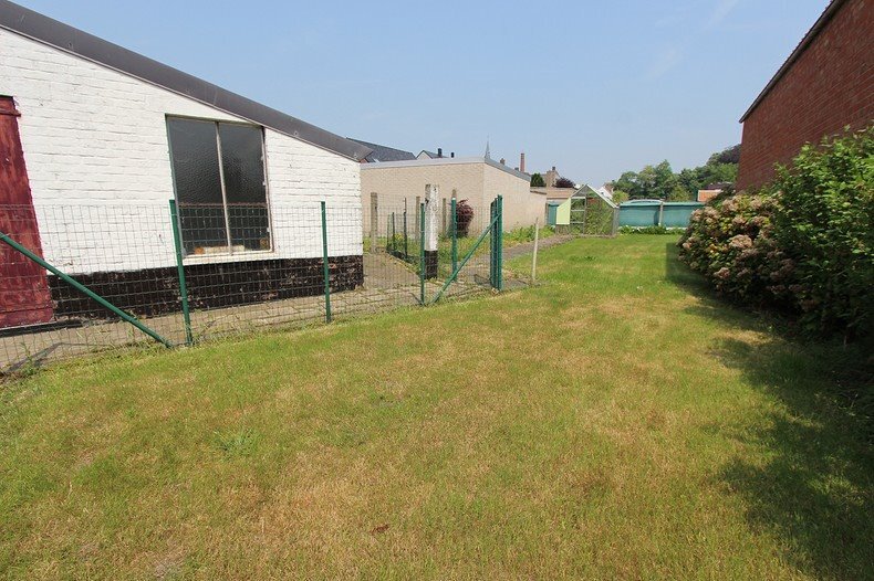 Woning met 4 slaapkamers en tuin te Koekelare 