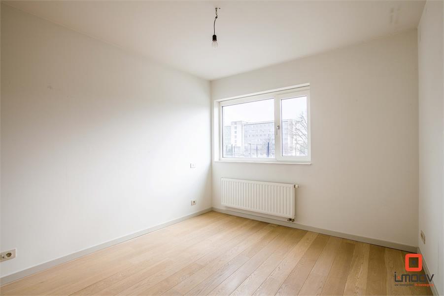 Modern twee-slaapkamer appartement. 