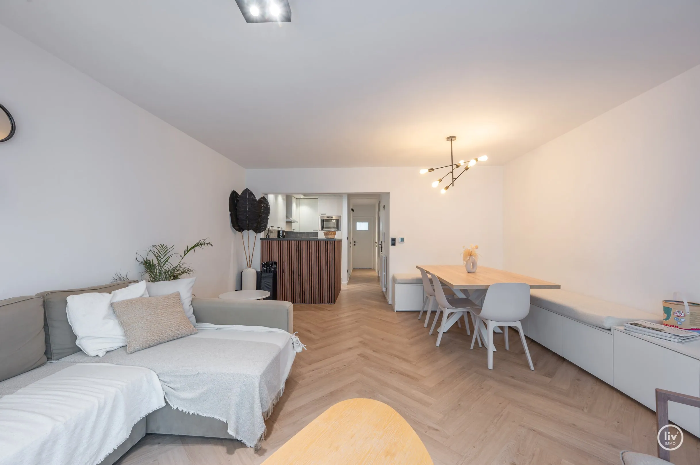 Aangenaam 2 slaapkamerappartement op een centrale ligging in de Jef Mennekenslaan te Knokke.