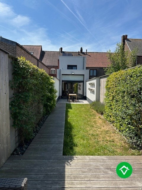 Instapklare woning met 2 slaapkamers en tuin te Eernegem 