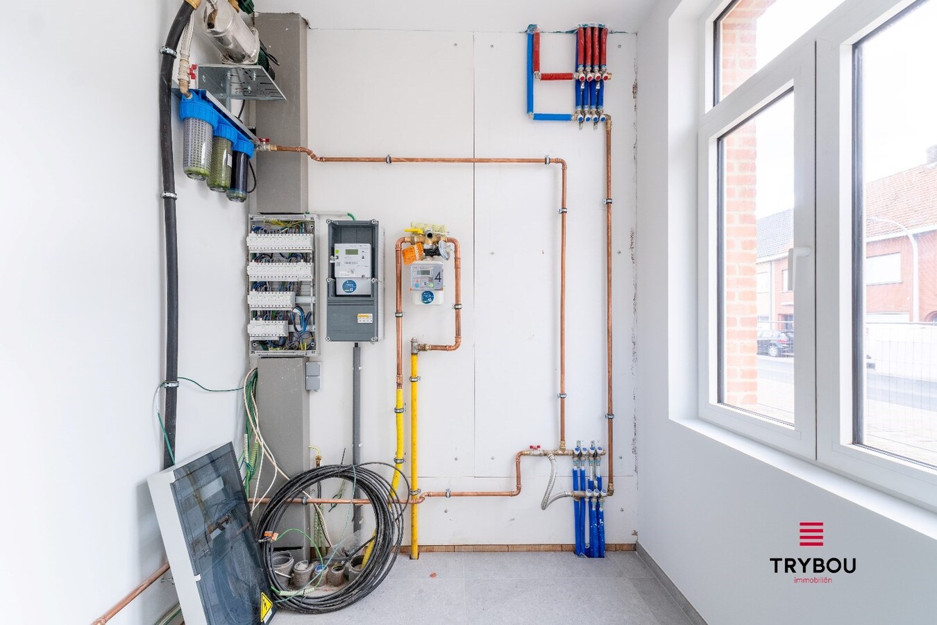 2 hoogwaardig afgewerkte nieuwbouwwoningen met garage 