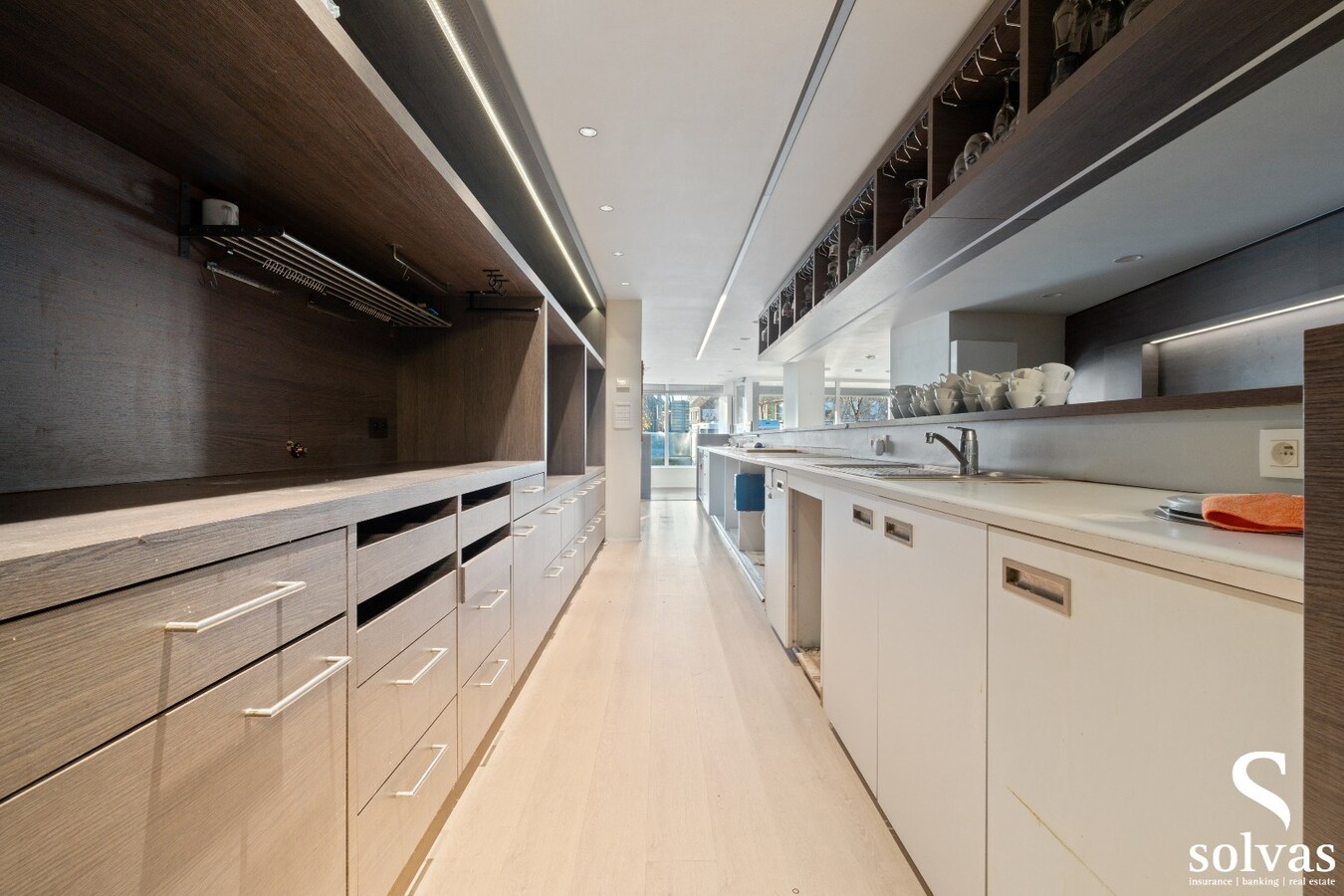 Horecazaak met woongedeelte in het hartje van Viane 