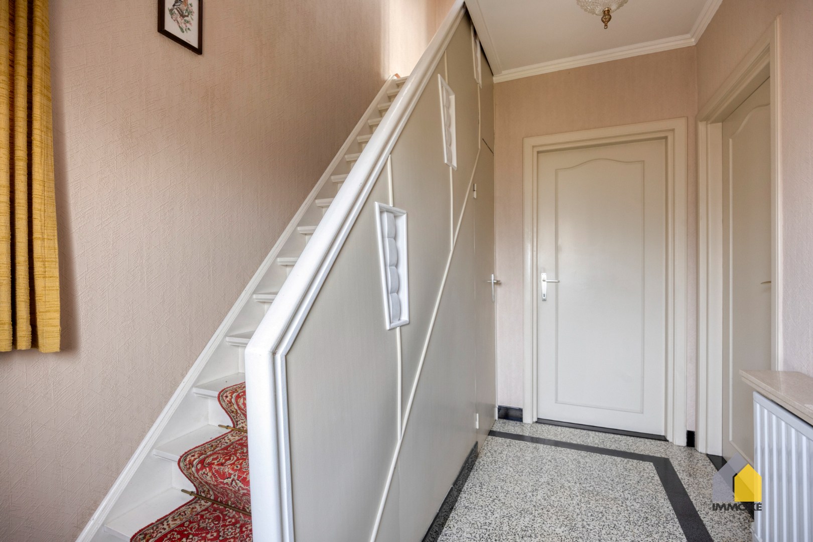 Op te frissen woning met 4 slpk op ruim perceel van 9 a 78 ca. 