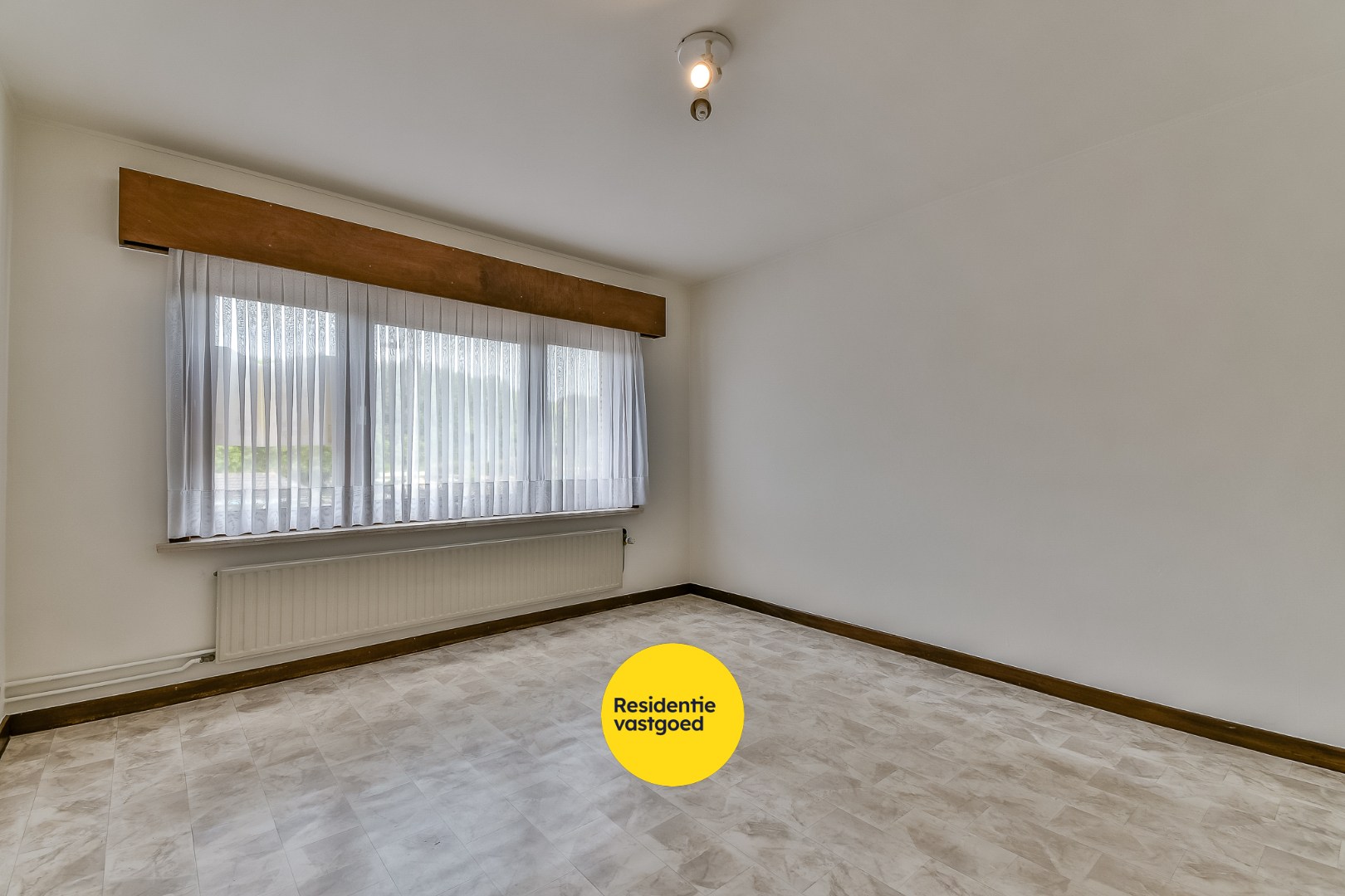 Woning met 3 slaapkamers en tuin, vlak aan het strand van Bredene 