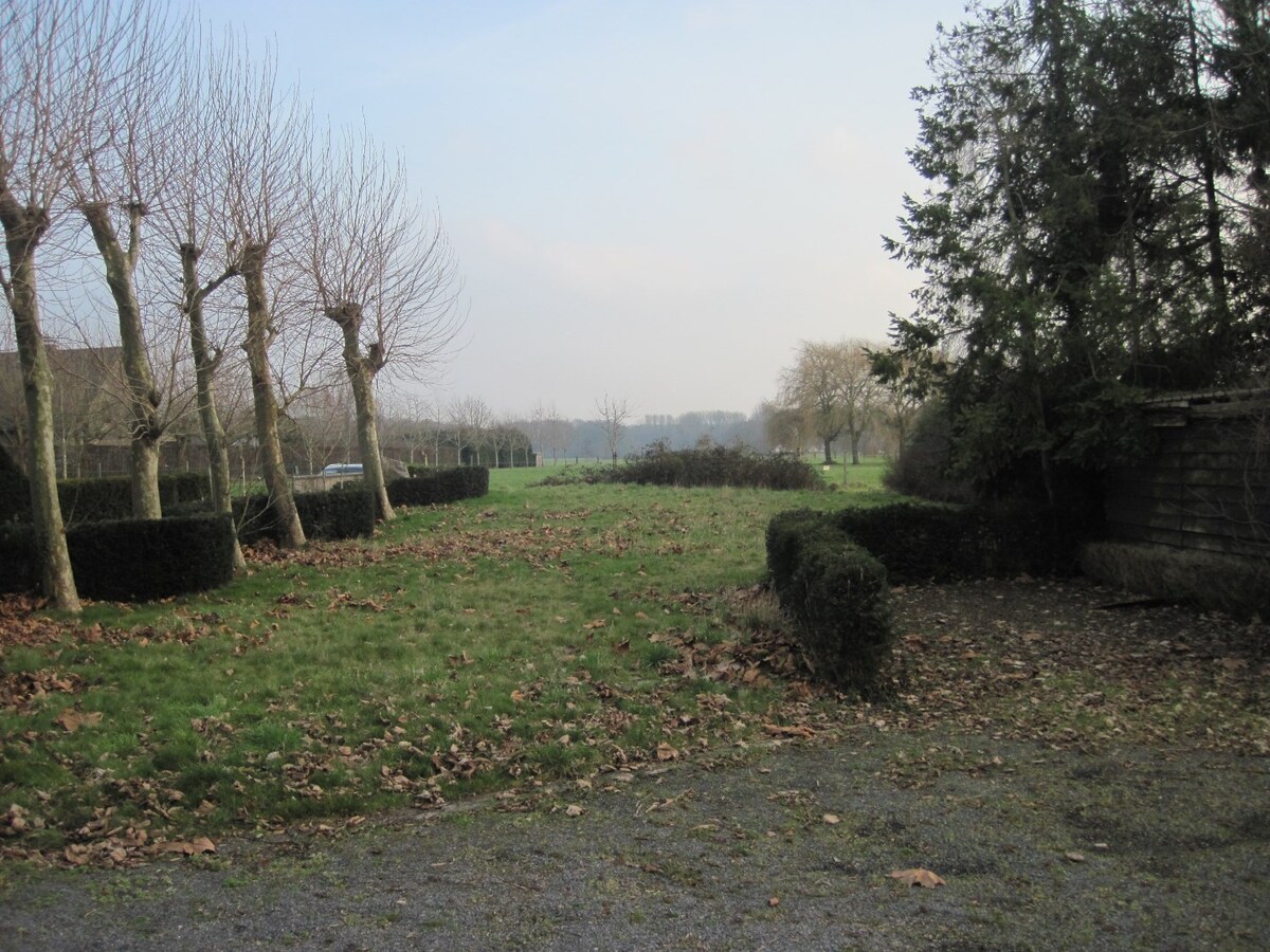 Ruim, landelijk wonen in t groene Melsen. 