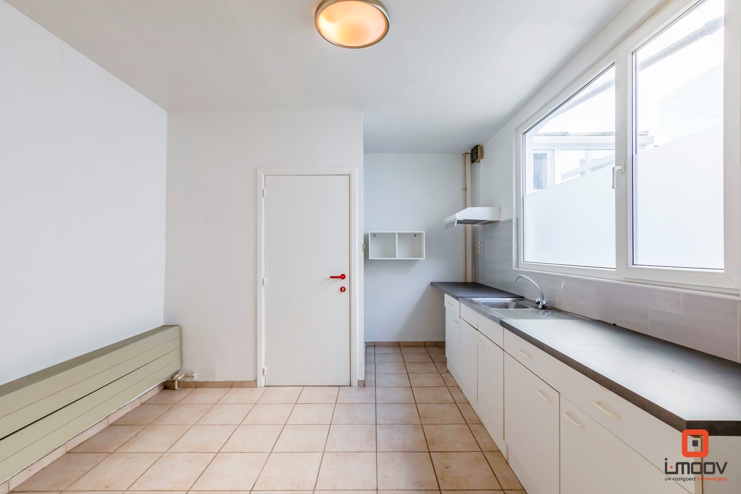 Te koop gelijkvloers handelspand 