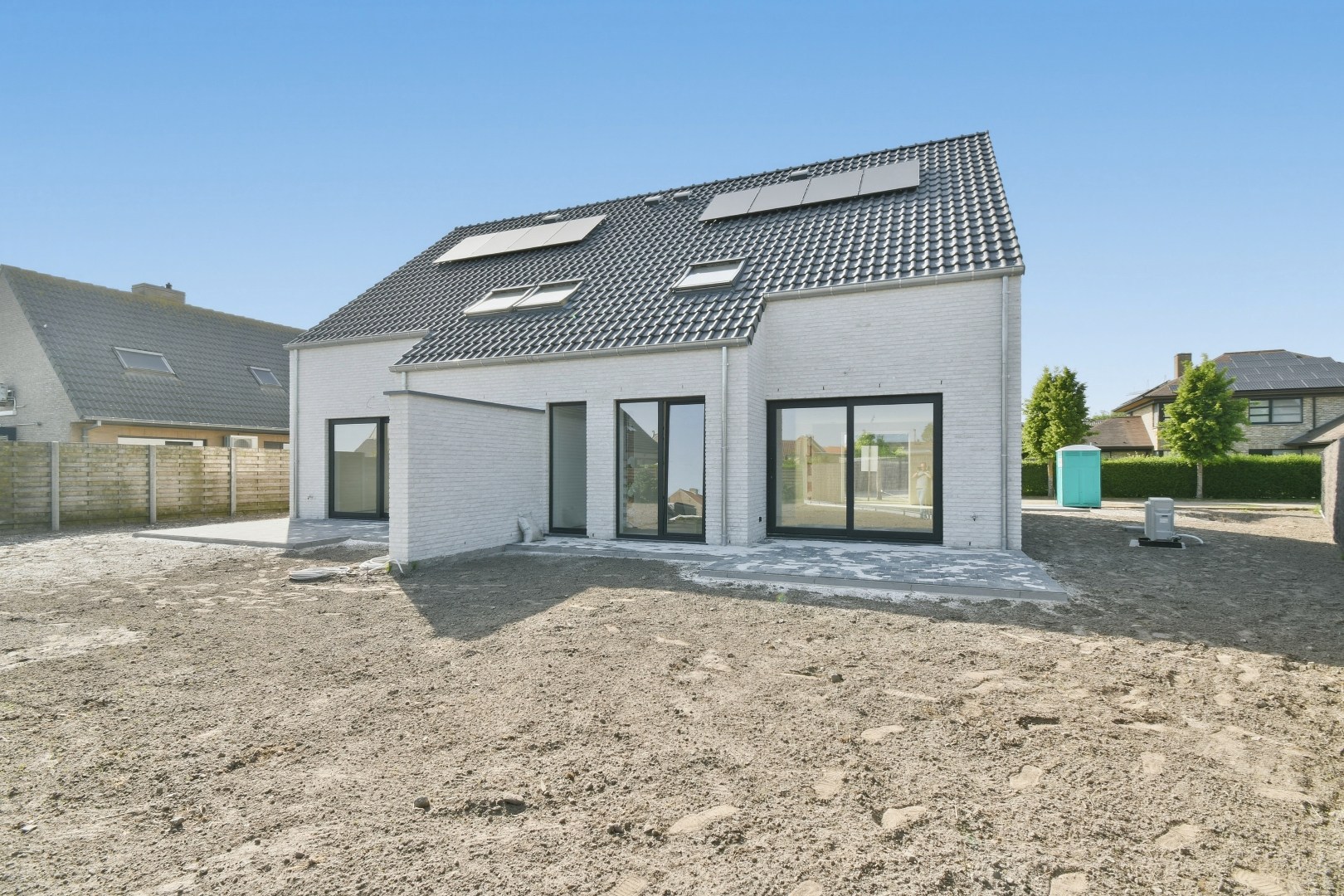 Nieuwbouwwoning op rustige locatie met 3 slaapkamers 