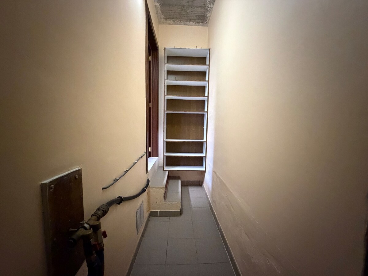 Ruime en rustig gelegen villa te Dikkelvenne. 