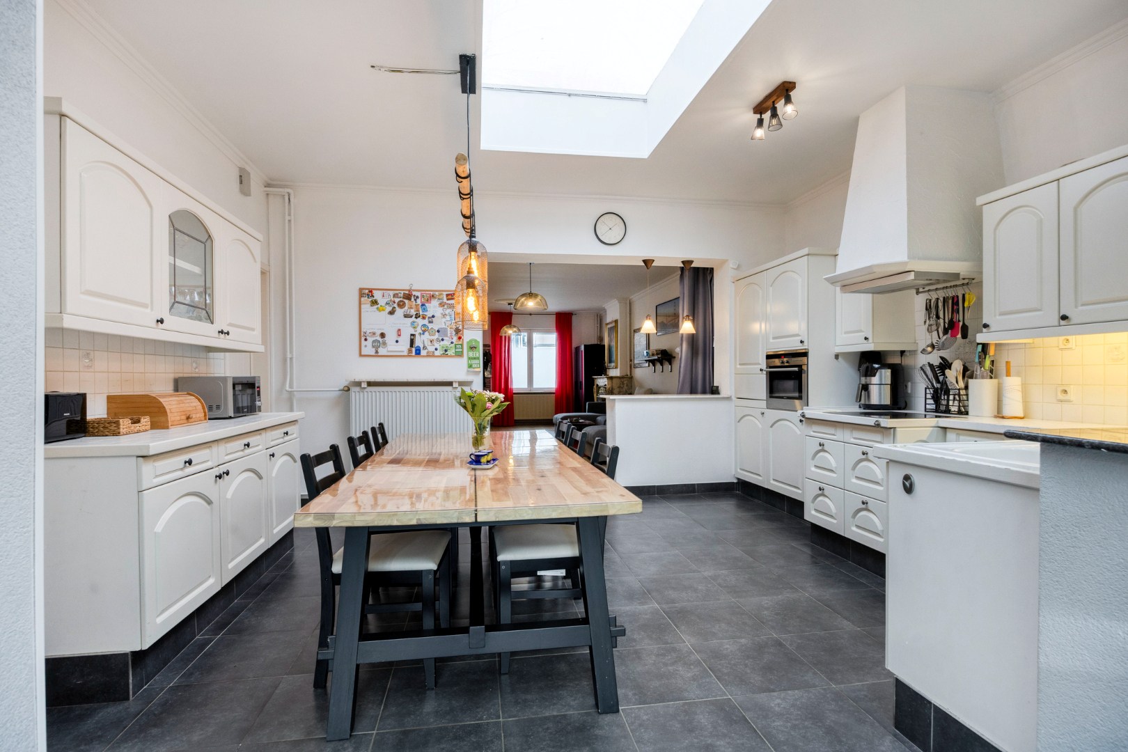 Woning met 3 ruime slaapkamers, bureau, tuin , kelder en zolder in Kessel-Lo! - EPC 198 kWh/m² - bewoonbare opp. 233 m² 