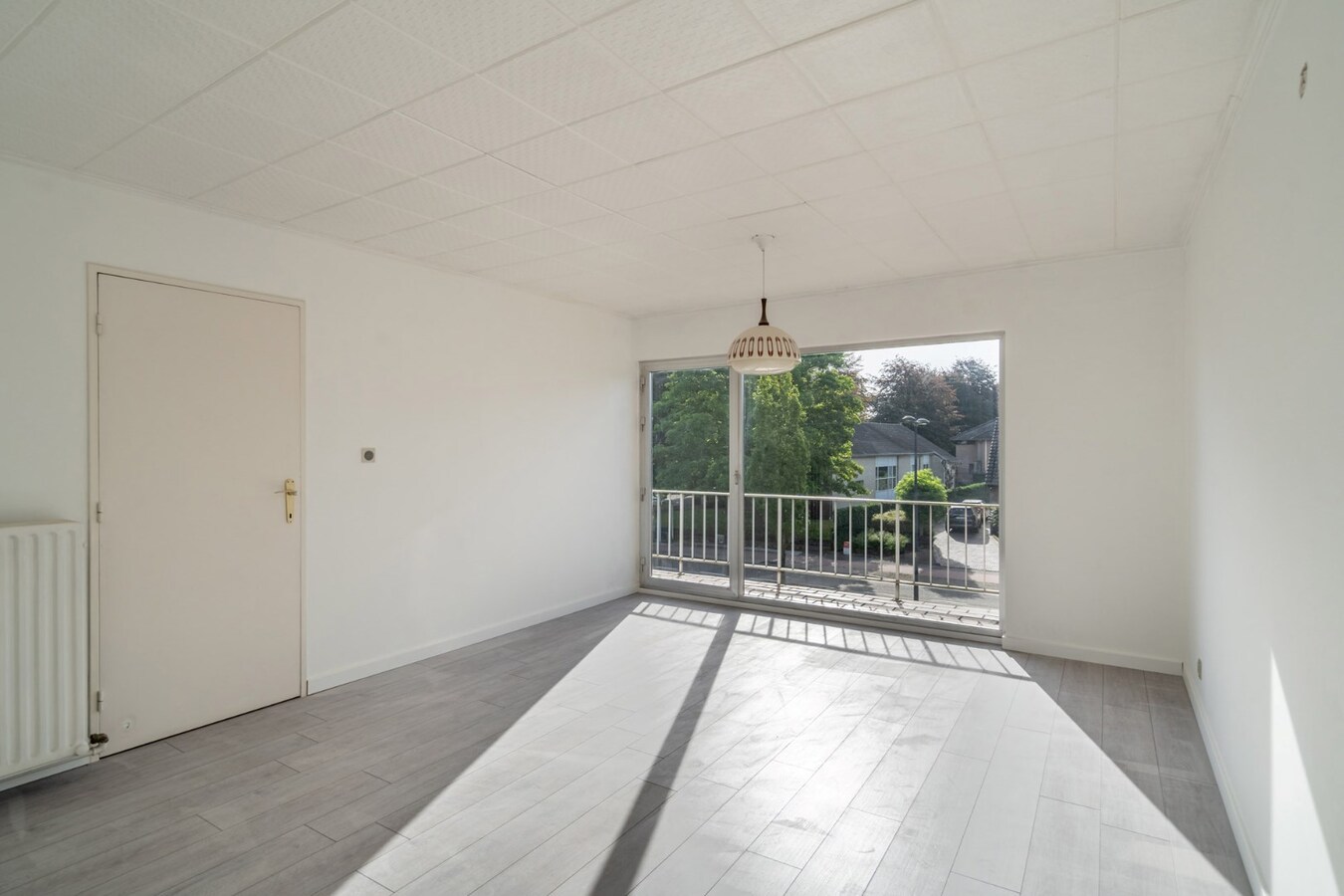 Gerenoveerde woning met 4 slaapkamers en 2 badkamers 