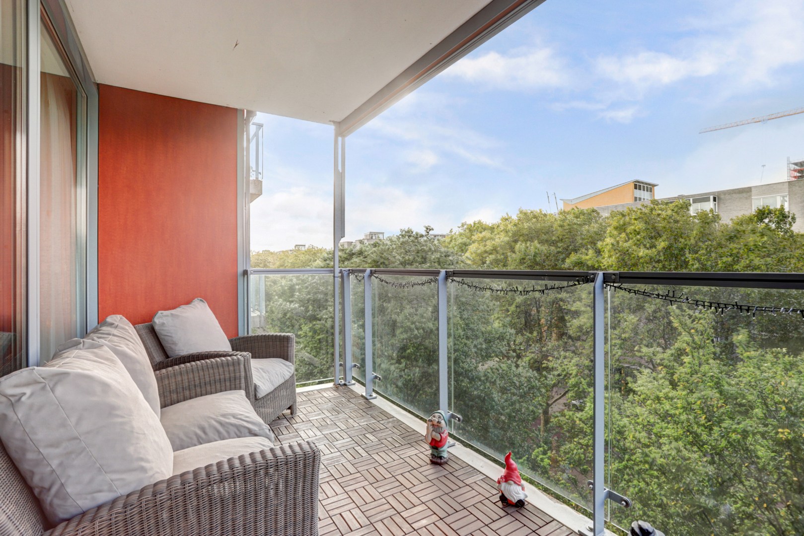 Op zoek naar meer dan 100 m² woonplezier met uitzicht en nabij Prinsenpark? 