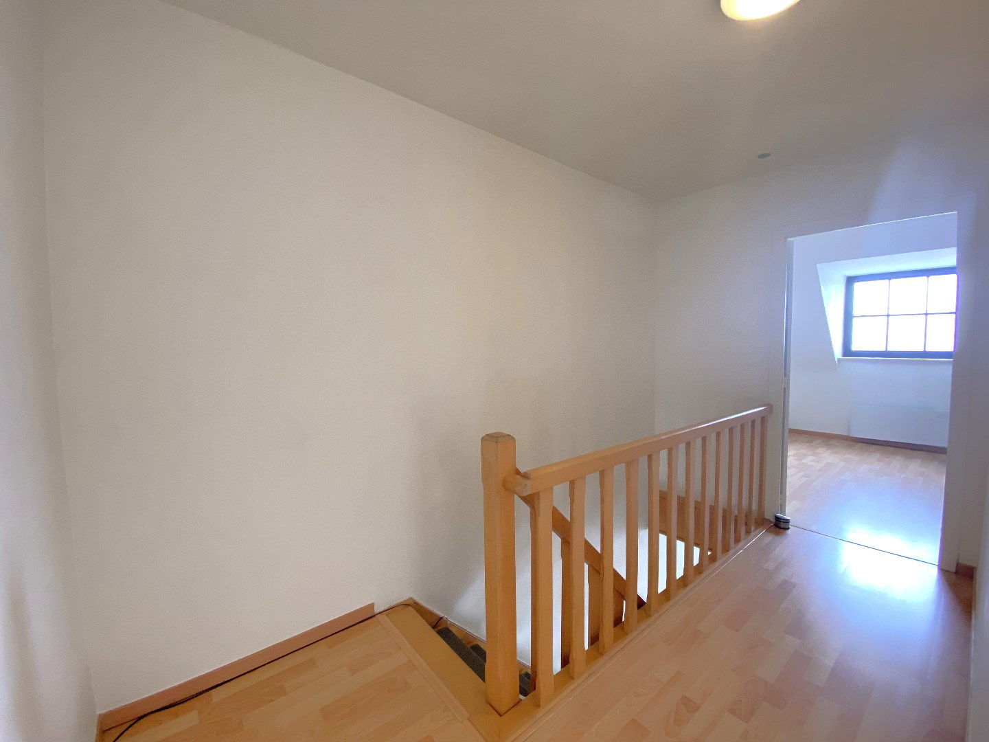 Ruim appartement met 3 slaapkamers, garage en groot terras op centrale ligging! 