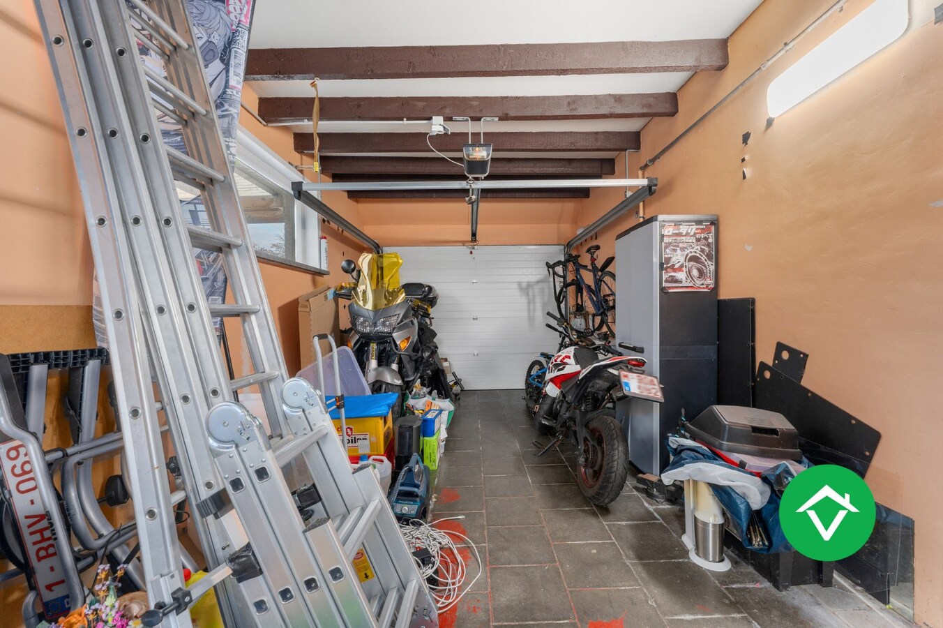 Instapklare vrijstaande woning met zonnige tuin in rustige woonwijk te Eernegem 