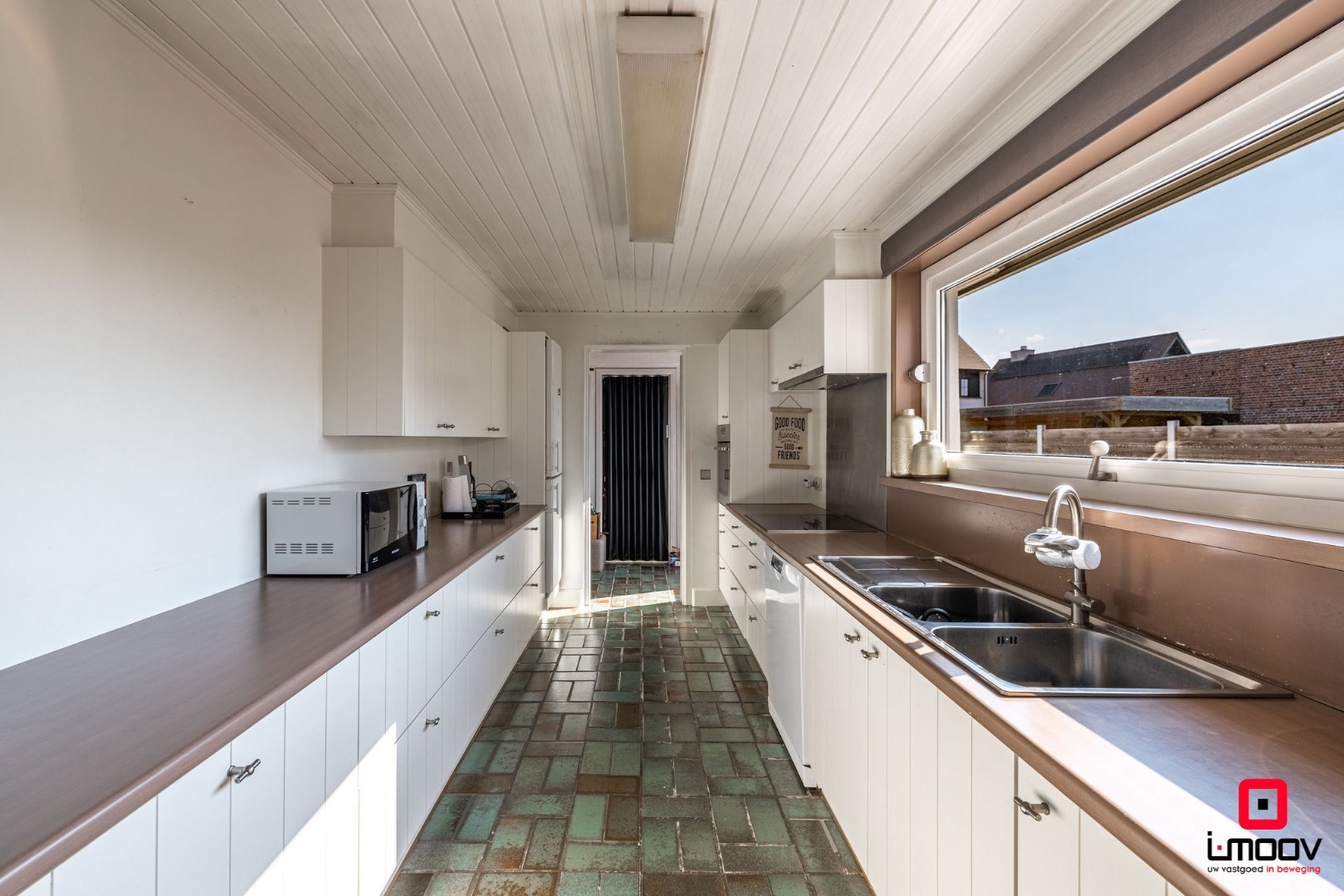 Authentieke woning met zonnige tuin en garage op gegeerde ligging te Knokke 