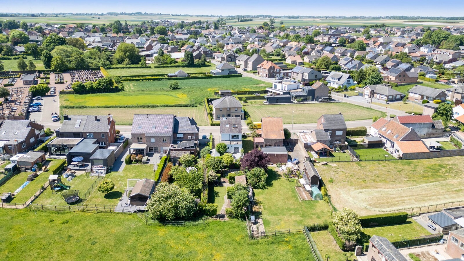 Volledig gerenoveerde, instapklare woning vlakbij Maastricht 