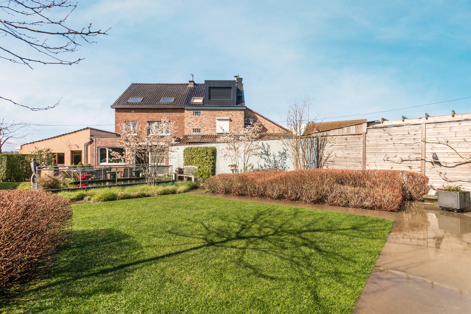 Energiezuinige woning met 5 slpk, tuin en garage 
