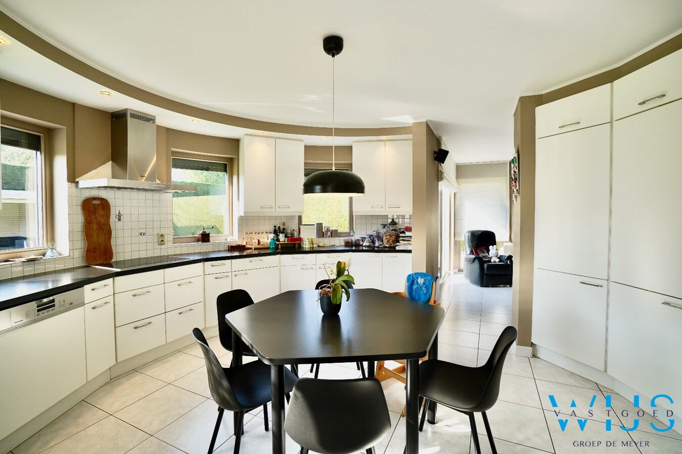 Instapklare open bebouwing met zuidgerichte tuin op topligging in Lembeke 