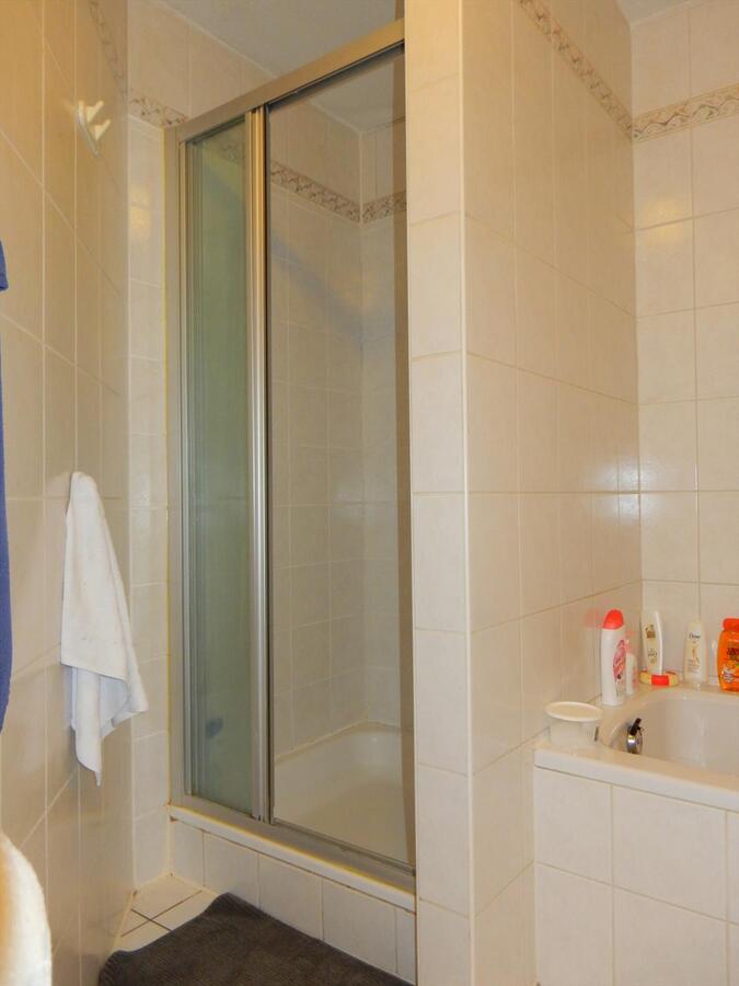 Gezellige rijwoning met tuin en een dubbele garage 