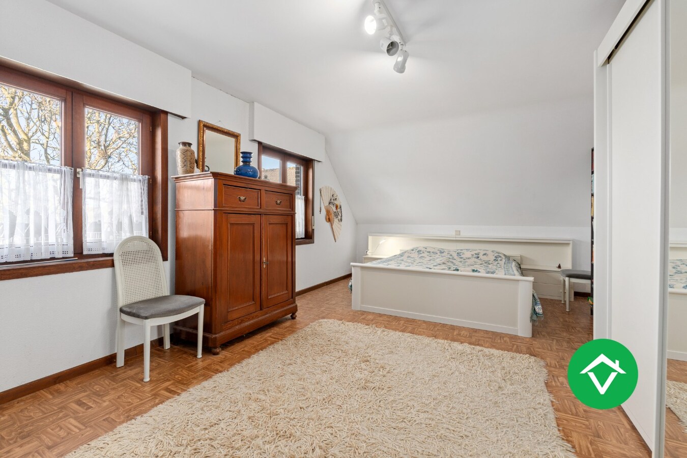 Rustig gelegen alleenstaande woning met 3 slaapkamers en garage te Nieuwpoort 