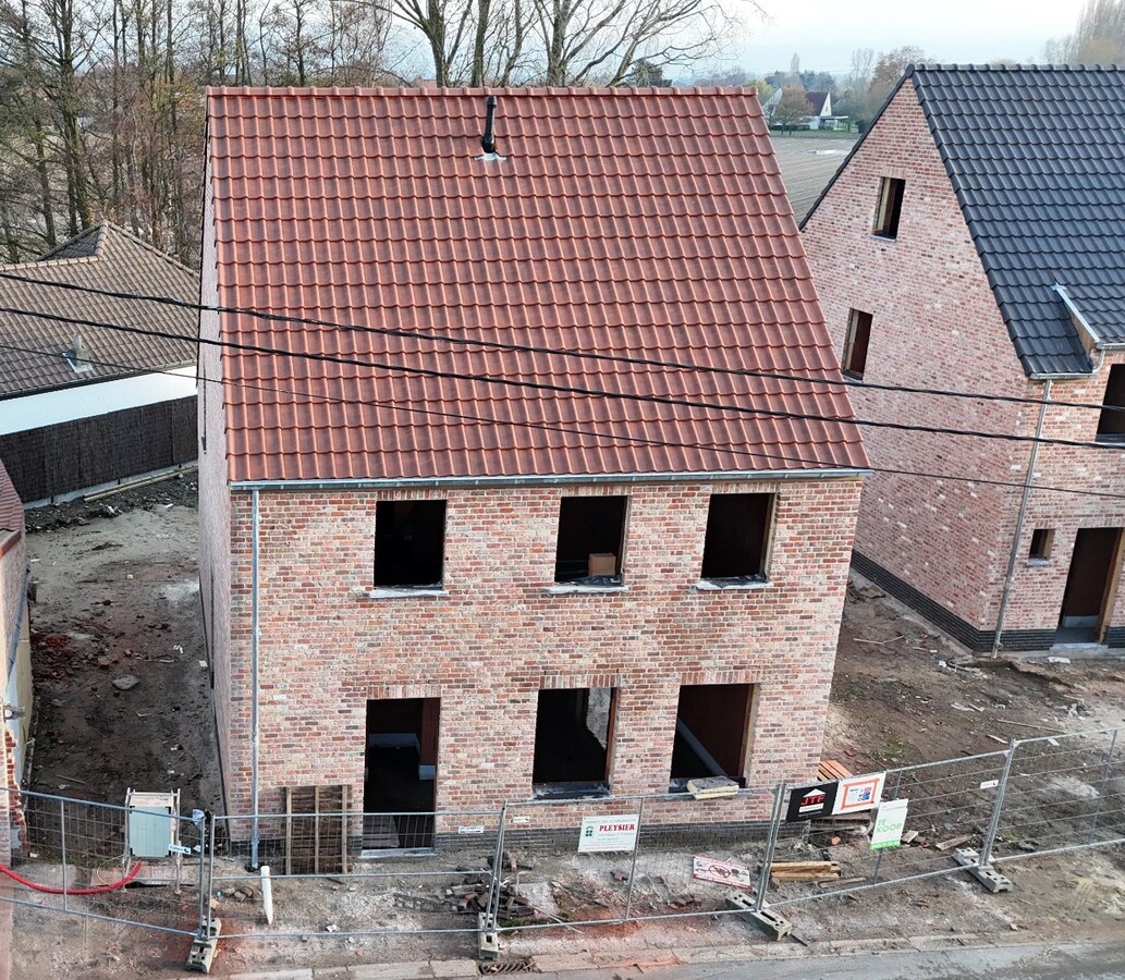 Alleenstaande nieuwbouwwoning met 4 slaapkamers en tuin te Koekelare 