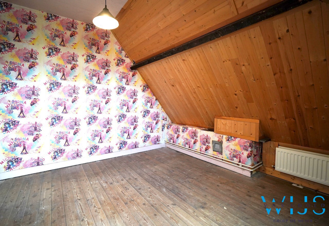 Interessante te renoveren woning in Drongen! 