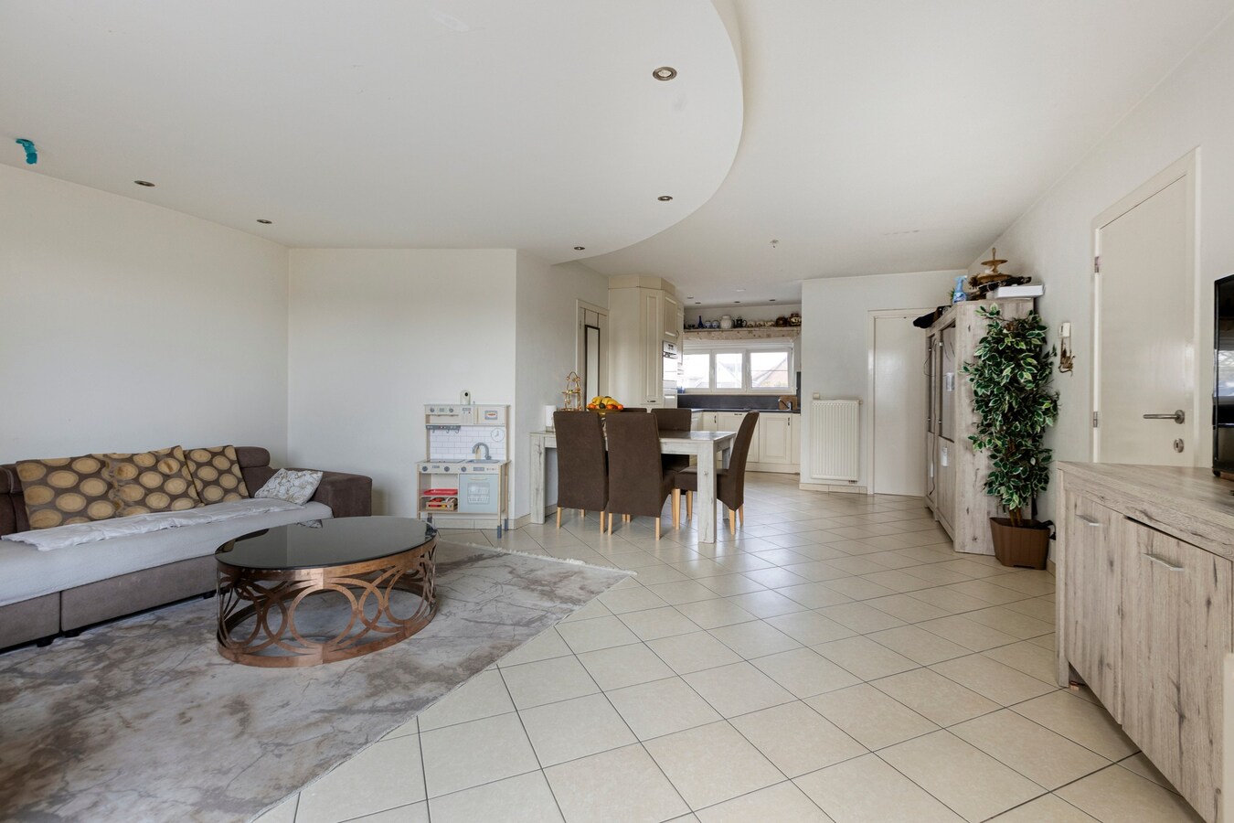 Centrum Dilsen: comfortabel appartement met terras en parking 