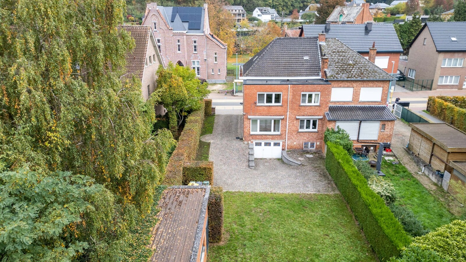 LINDEN centrum - grote woning + tuin 