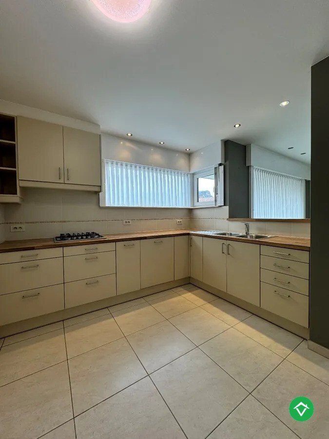 Alleenstaande woning met 3 slaapkamers en garage te Koekelare 