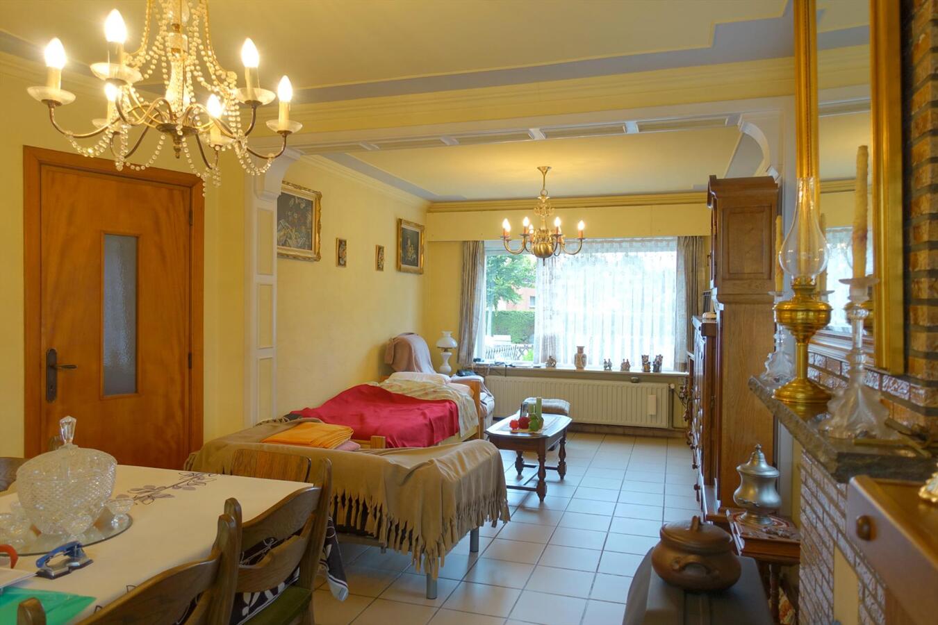 Zonnige charmante half-open woning 