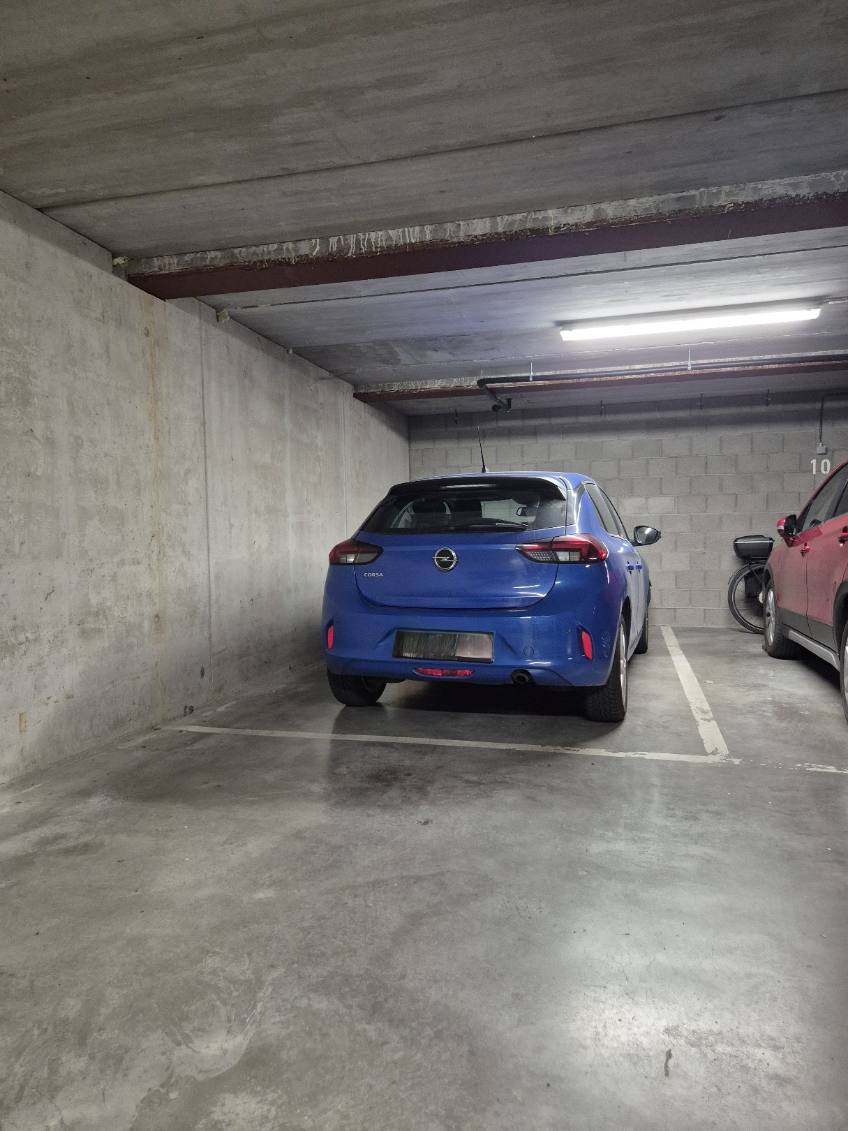 Appartement  met 2 slaapkamers, terras en parkeerplaats 