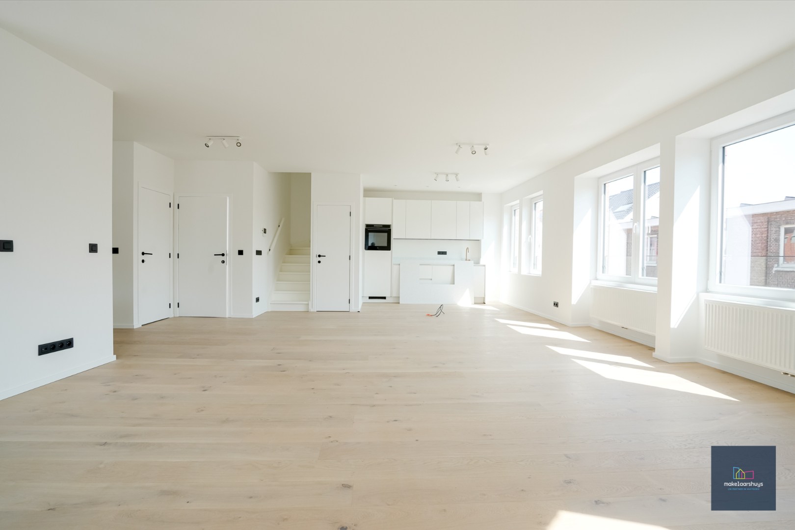 Stijlvol gerenoveerd duplex 3 slaapkamerappartement  met terras 