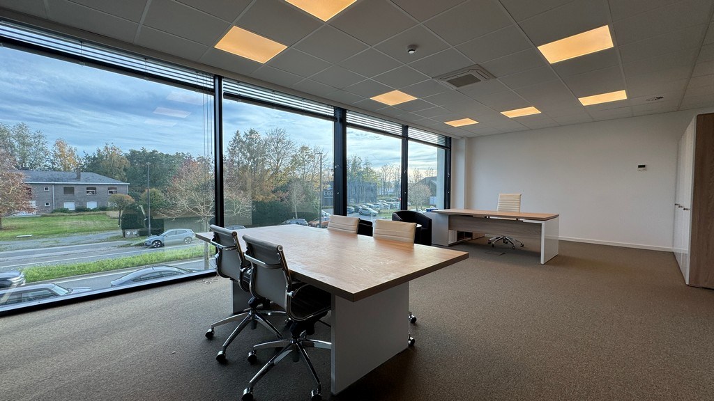 Mooi ingerichte kantoren te huur op zichtlocatie in Sint-Martens-Latem
