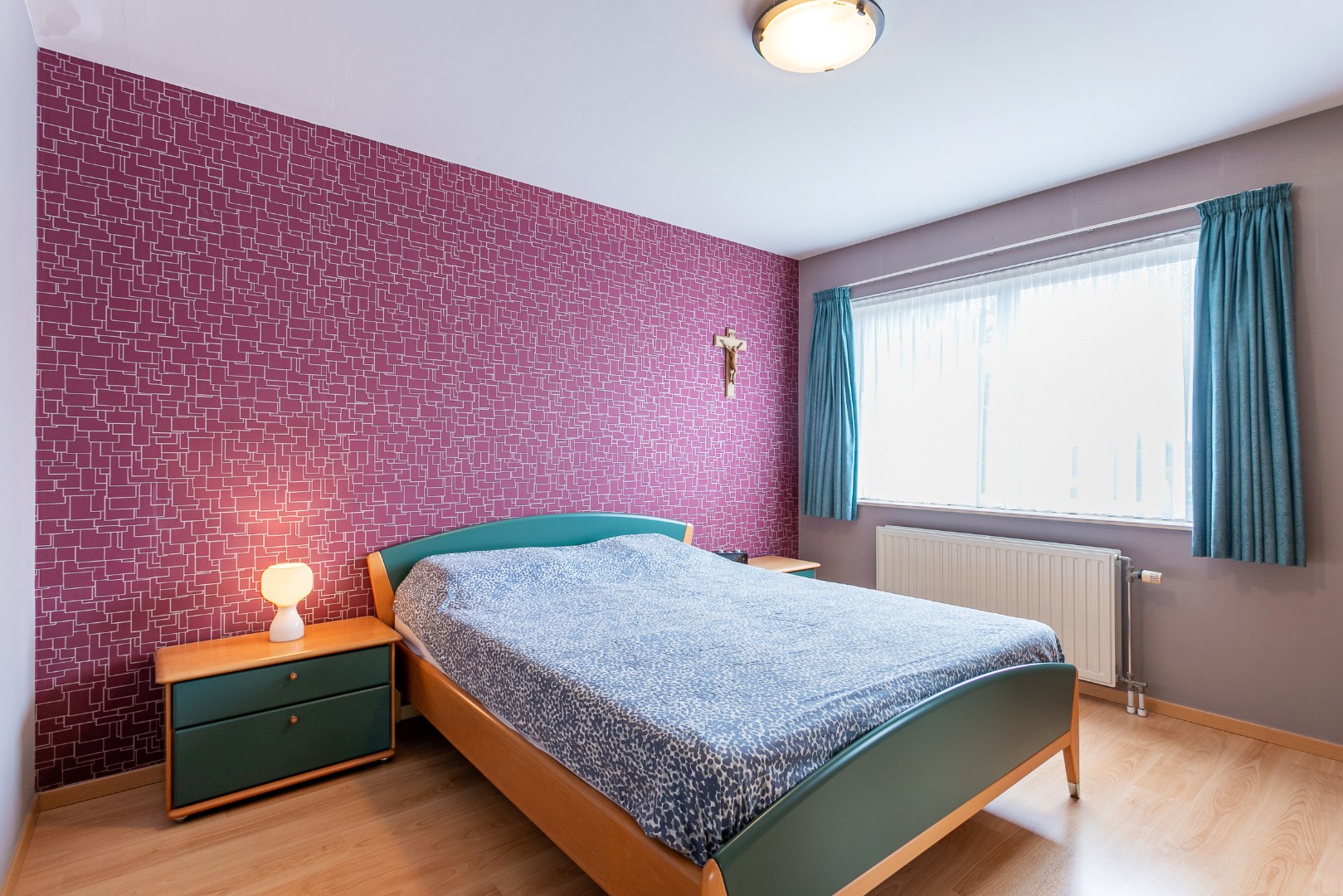 Verzorgde 3-gevelwoning met 3 slpk en tuin te Halle 