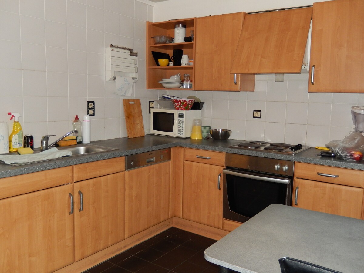 Instapklaar 3 slaapkamer appartement met groot zuidgericht terras 