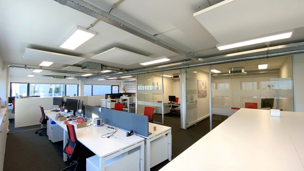 Recente kantoren en magazijnen te huur in Westpoort Zwijndrecht