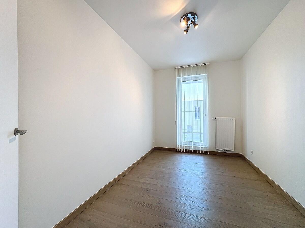 Nieuwbouw appartement met ruim terras en kelder te centrum Zottegem 