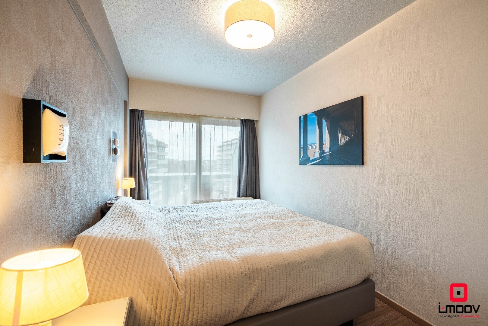 Ruim, lichtrijk hoekappartement met uniek havenzicht, topligging in hartje Oostende 