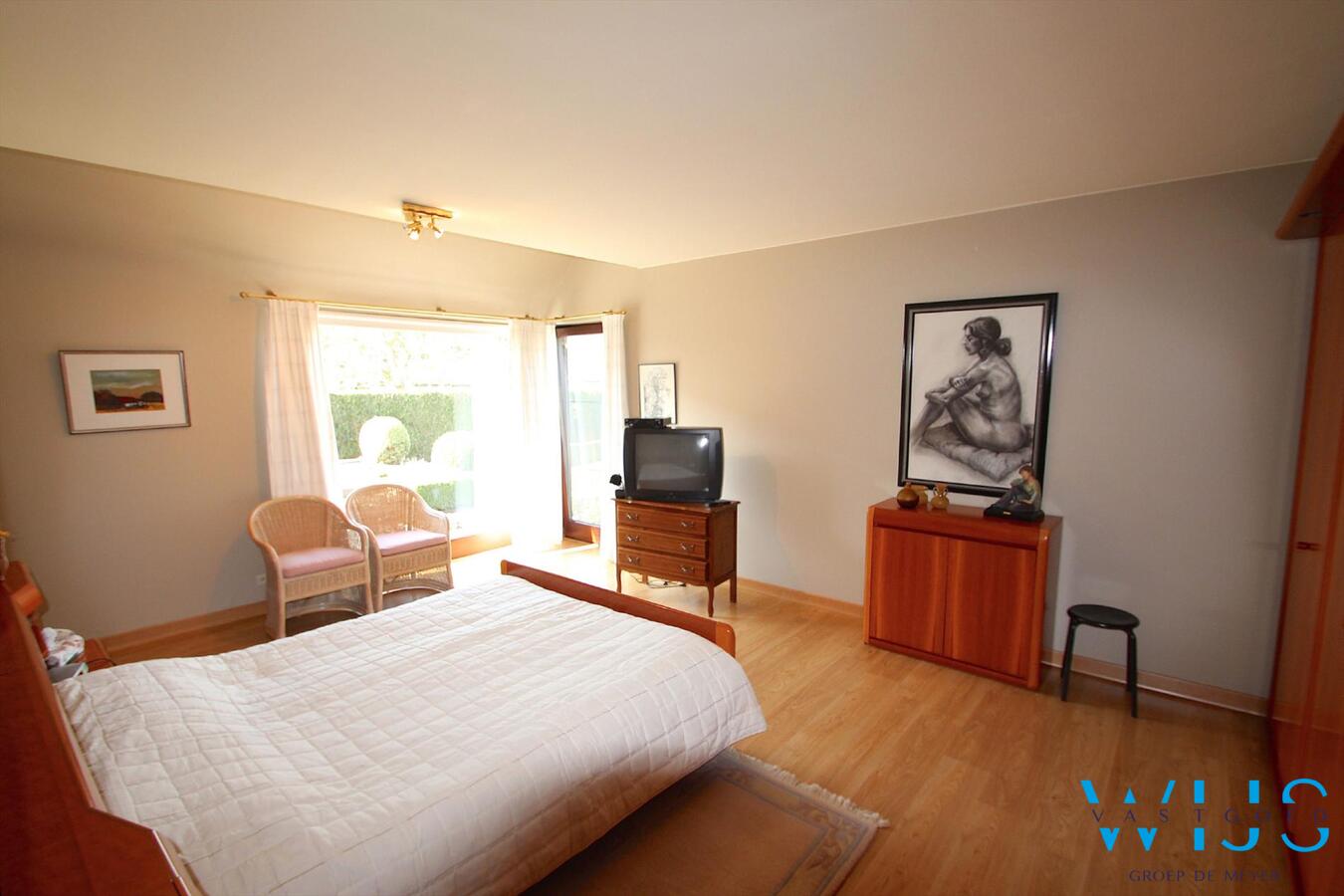 Prachtige instapklare tot in de puntjes onderhouden woning te Wachtebeke ! 