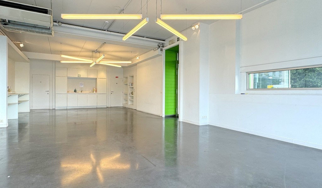 Kantoren te huur aan Kortrijksestw in Sint-Denijs-Westrem 