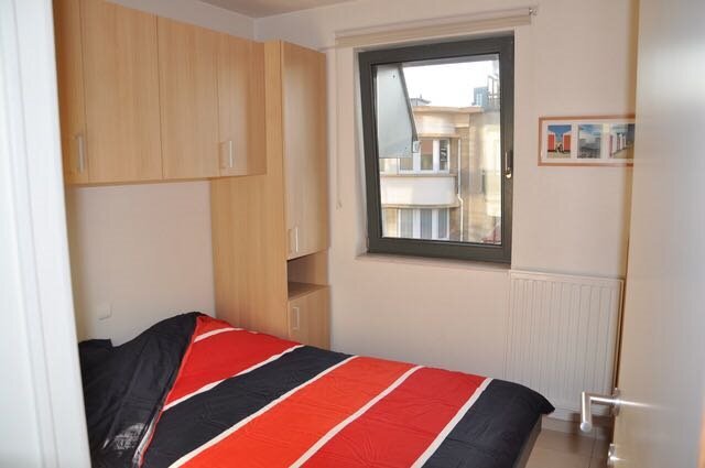 Modern 1 slaapkamerappartement op een boogscheut van het strand 