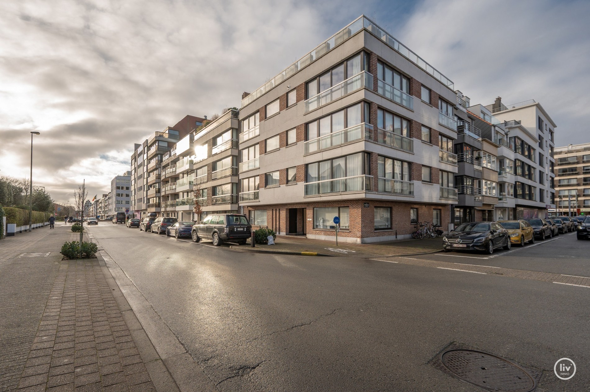 Lichtrijk 1-slaapkamerappartement op een aangename ligging vlakbij de Lippenslaan te Knokke. 