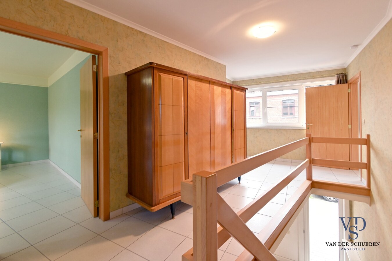 Tijdloos en ruim (> 300 m²) wonen. 